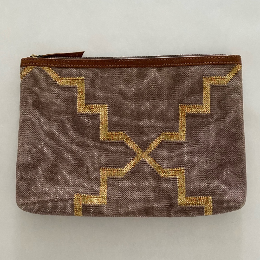 Roberta Roller Rabbit Dhurrie Rug Clutch